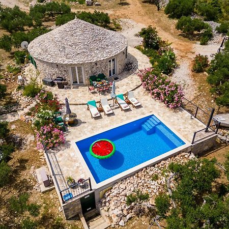 Island Getaway - Heritage House Mirca  Bagian luar foto