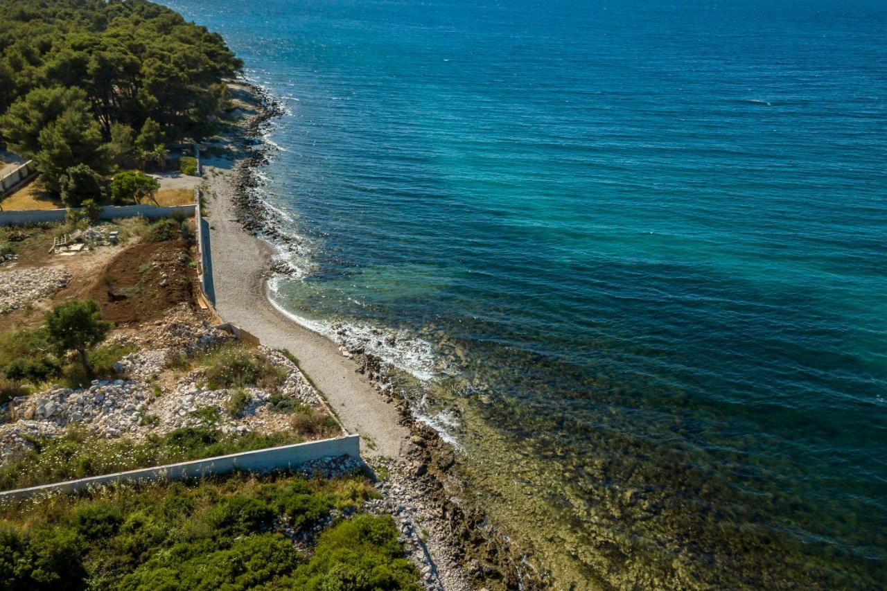 Island Getaway - Heritage House Mirca  Bagian luar foto