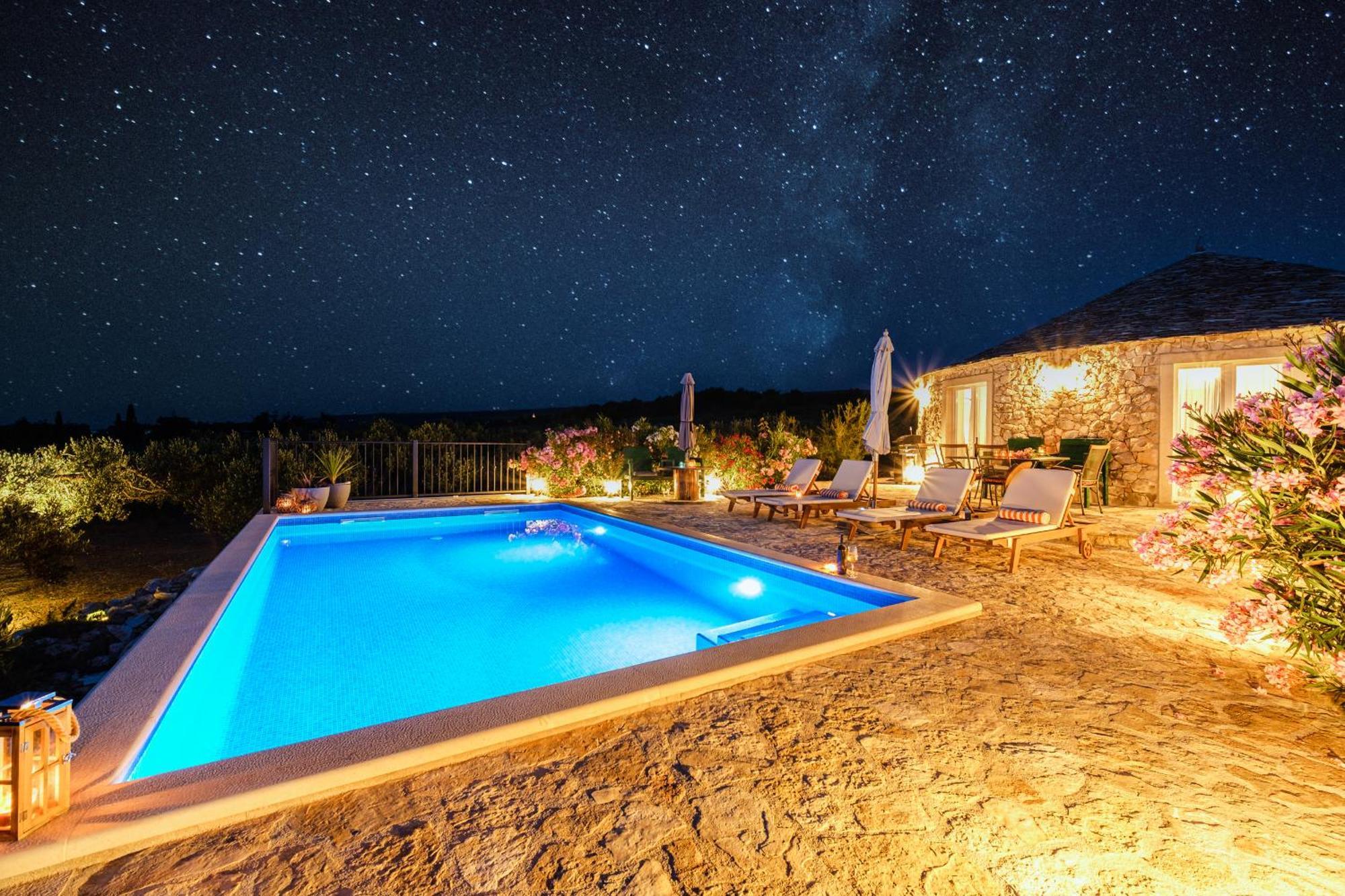 Island Getaway - Heritage House Mirca  Bagian luar foto